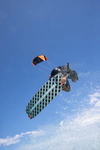 Cursos de Kitesurf y Wingfoil